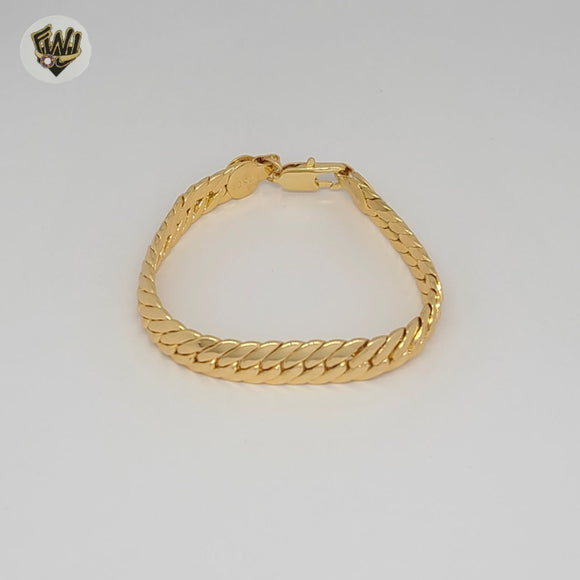 (1-0806) Gold Laminate - 10mm Curb Link Bracelet - 7.5