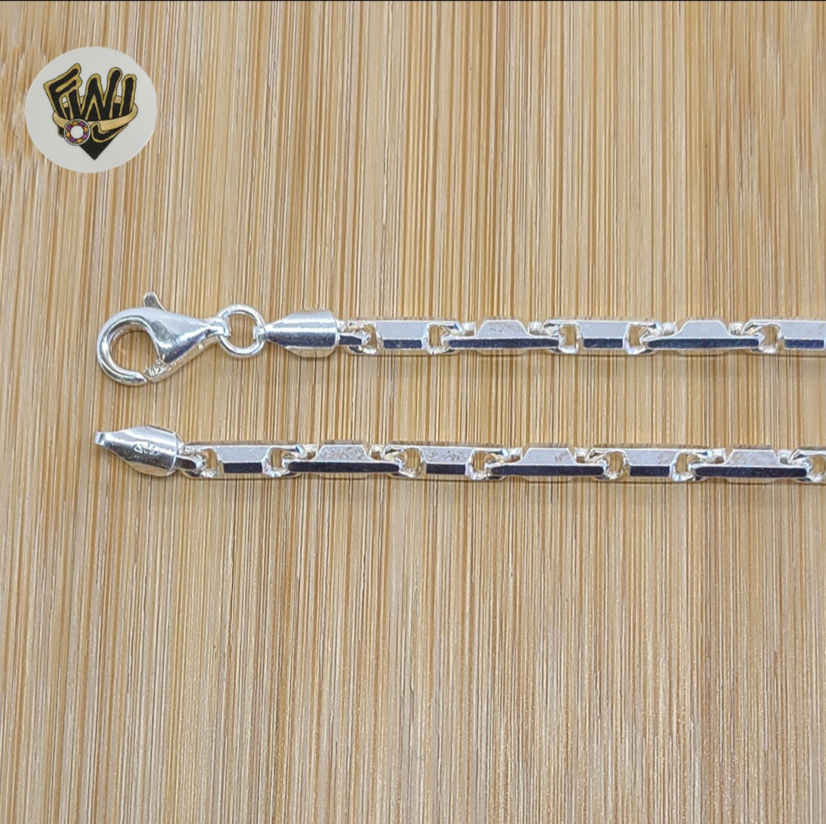 Snapchat-252100449_1200x1200.