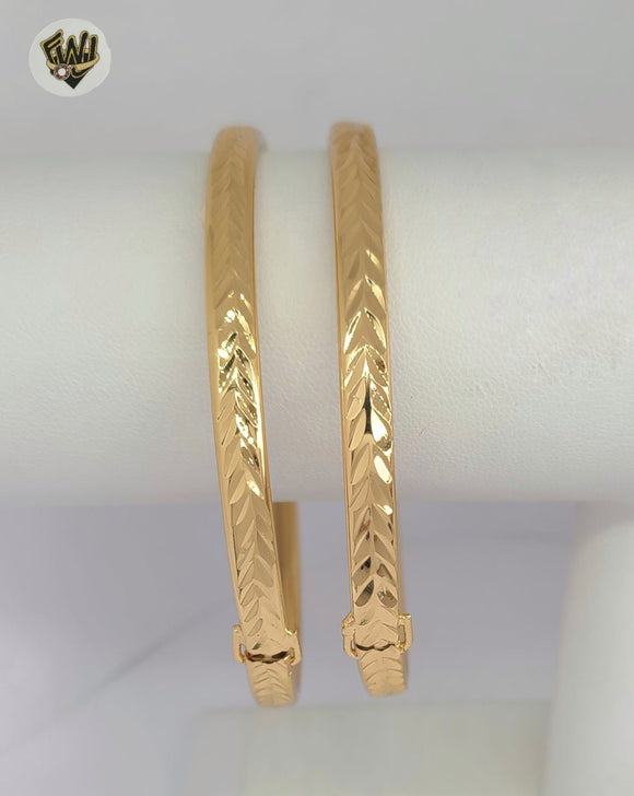 (1-4026) Gold Laminate - 5mm Carved Bangles - BGO