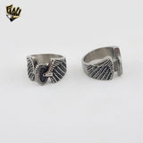 (4-0078) Acero inoxidable - Anillo para hombre con circonitas talladas.