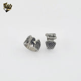 (4-0078) Acero inoxidable - Anillo para hombre con circonitas talladas.
