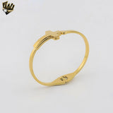 (MBRA-19-T) Stainless Steel - 3mm Plain Cross Bangle.