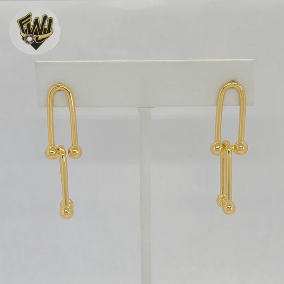 (1-1237-3) Laminado de oro - Aretes colgantes - BGO