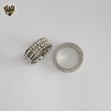 (4-0078) Acero inoxidable - Anillo para hombre con circonitas talladas.