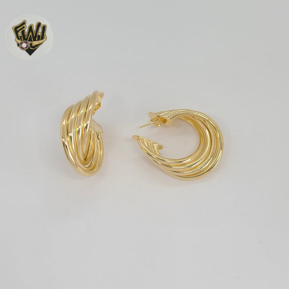 (1-2987-4) Gold Laminate - Twist Half Hoops - BGF