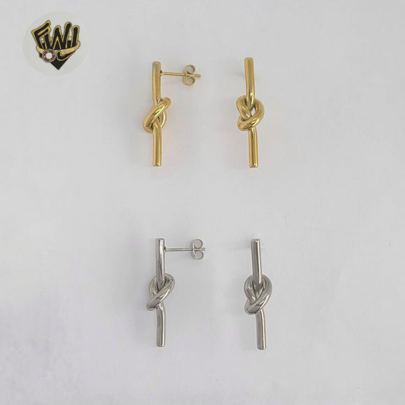 (4-2118) Stainless Steel - Alternative Knot Earrings.