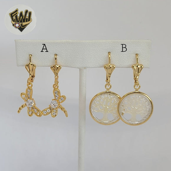 (1-1193) Gold Laminate - Dangling Earrings - BGO