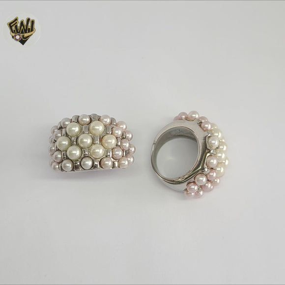 (4-0078) Acero inoxidable - Anillo para hombre con circonitas talladas.