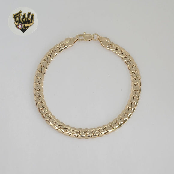 (1-60018) Gold Laminate - 6mm Curb Link Men Bracelet - 8