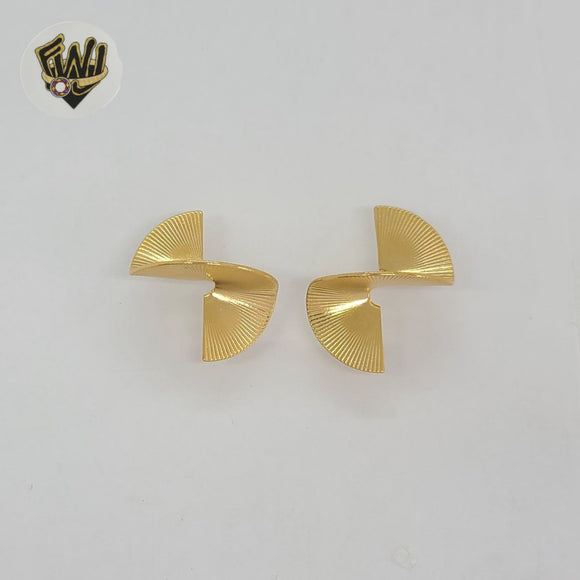 (4-2148) Stainless Steel - Twisted Fan Stud Earrings.
