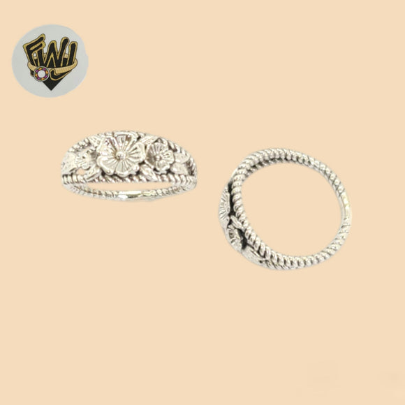 (2-5049-1) 925 Sterling Silver - Carved Flower Ring.