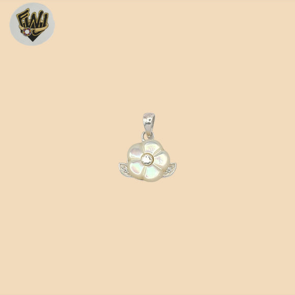 (2-1683) 925 Sterling Silver - Nacar Flower Pendant.