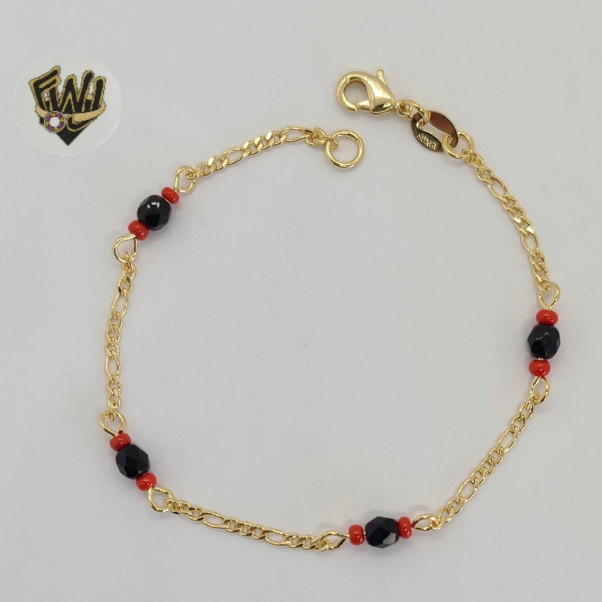 Gold Figaro Plate Bracelet With Azabache Style (XX15) – MIA J