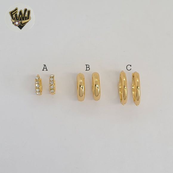 (1-2512) Gold Laminate - Classic Small Huggies - BGO