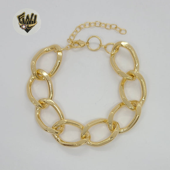 (1-0499) Gold Laminate - 18mm Open Curb Link Bracelet - 7.5
