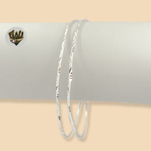 (2-0623) 925 Sterling Silver - 1.4mm Diamond Cut Bangle. - Fantasy World Jewelry