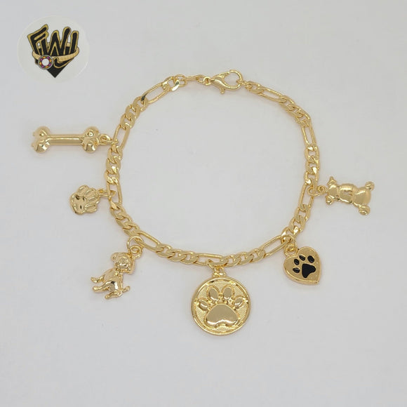 (1-0728) Gold Laminate - 4mm Figaro Link Charms Bracelet - 7