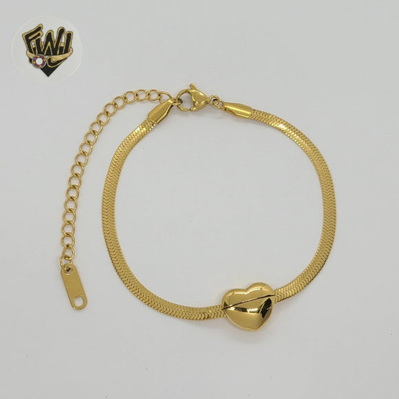 (4-4093) Stainless Steel - 3mm Herringbone Link Heart Bracelet.