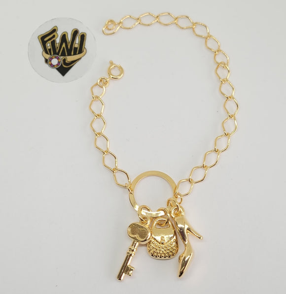 (1-0904) Gold Laminate - 5.5mm Open Link w/ Charms Bracelet - 7