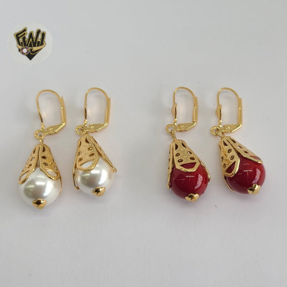 (1-1049) Gold Laminate Earrings - BGO - Fantasy World Jewelry
