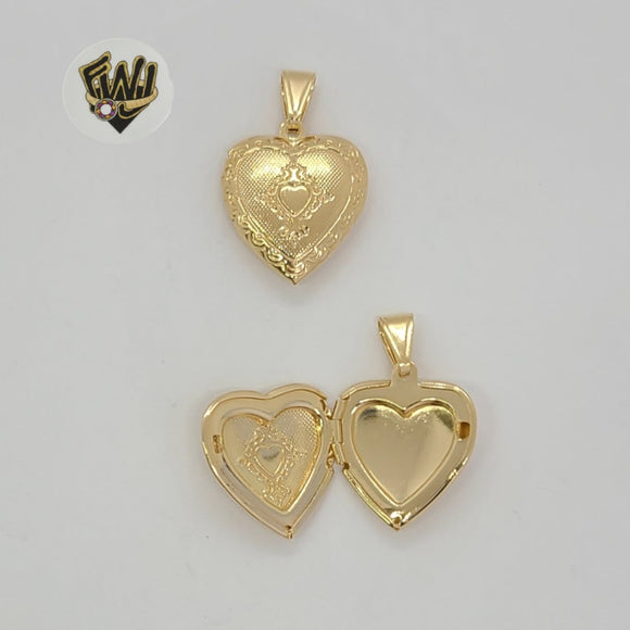 (1-2256-1) Gold Laminate - Heart Pendants - BGF