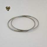 (4-5056) Stainless Steel - 2.5mm Plain Bangle. - Fantasy World Jewelry