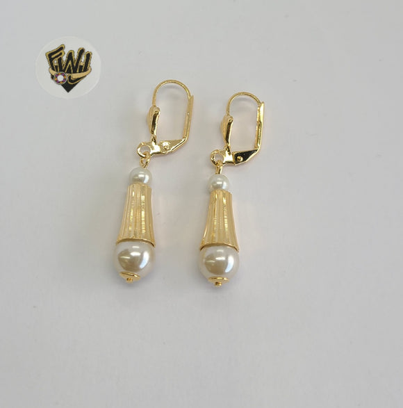 (1-1039) Gold Laminate - Pearls Earrings - BGF - Fantasy World Jewelry
