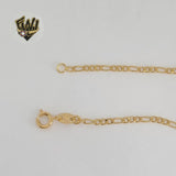 (1-0947) Laminado de oro - Pulsera para niños con placa de eslabones Figaro de 2,5 mm - 5,5" - BGF
