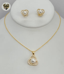 (1-6429) Gold Laminate- Pearl Set - BGO - Fantasy World Jewelry